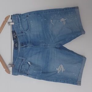 NWT Hollister Epic Flex Skinny Denim Short 9" Med/Light Wash Size 36 Wai…